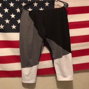 18/20 tricolor leggings